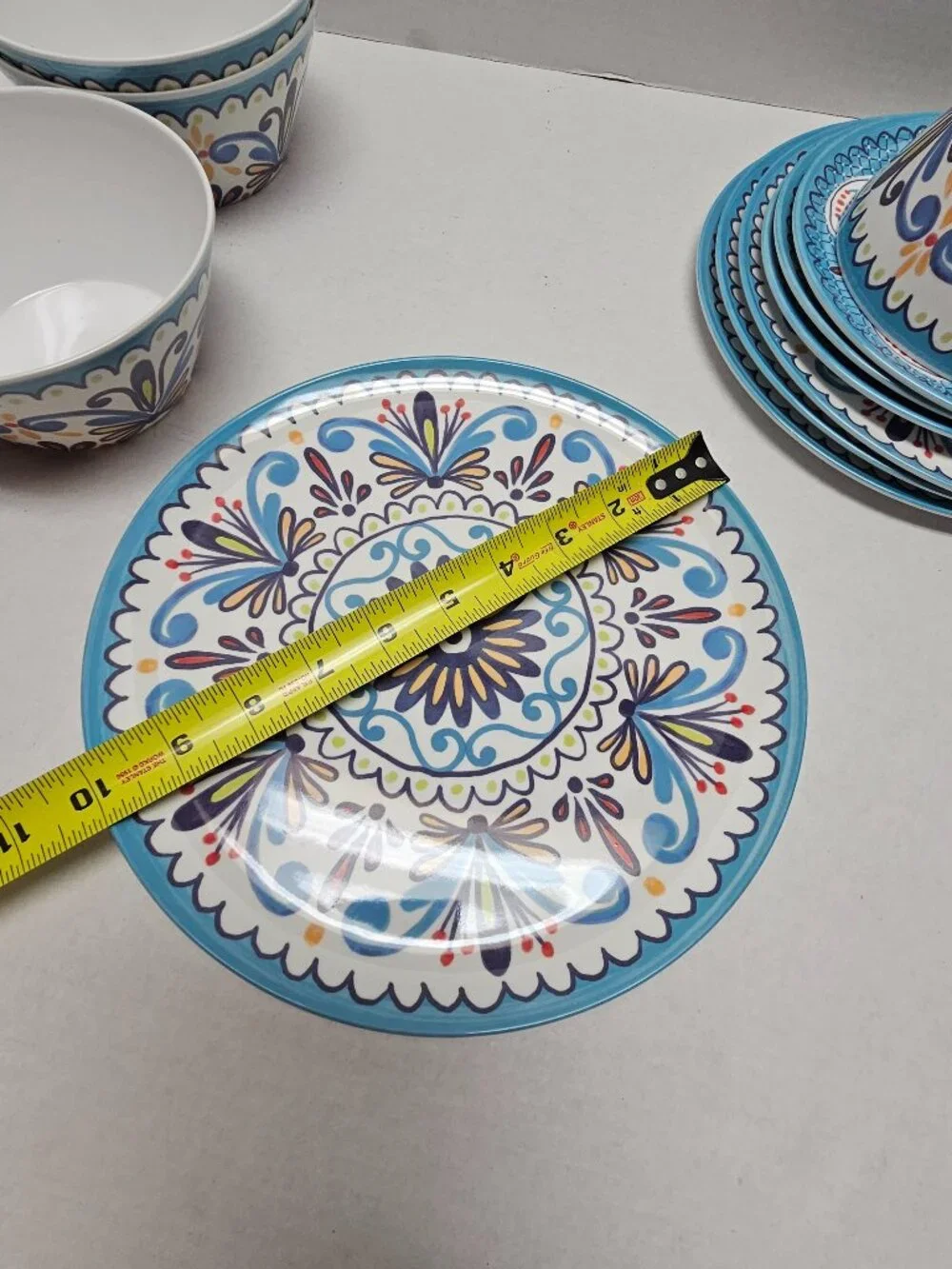 Beautiful Bzyoo Dinnerware Melamine Blues Collection Plates Bowls 12 Piece pc